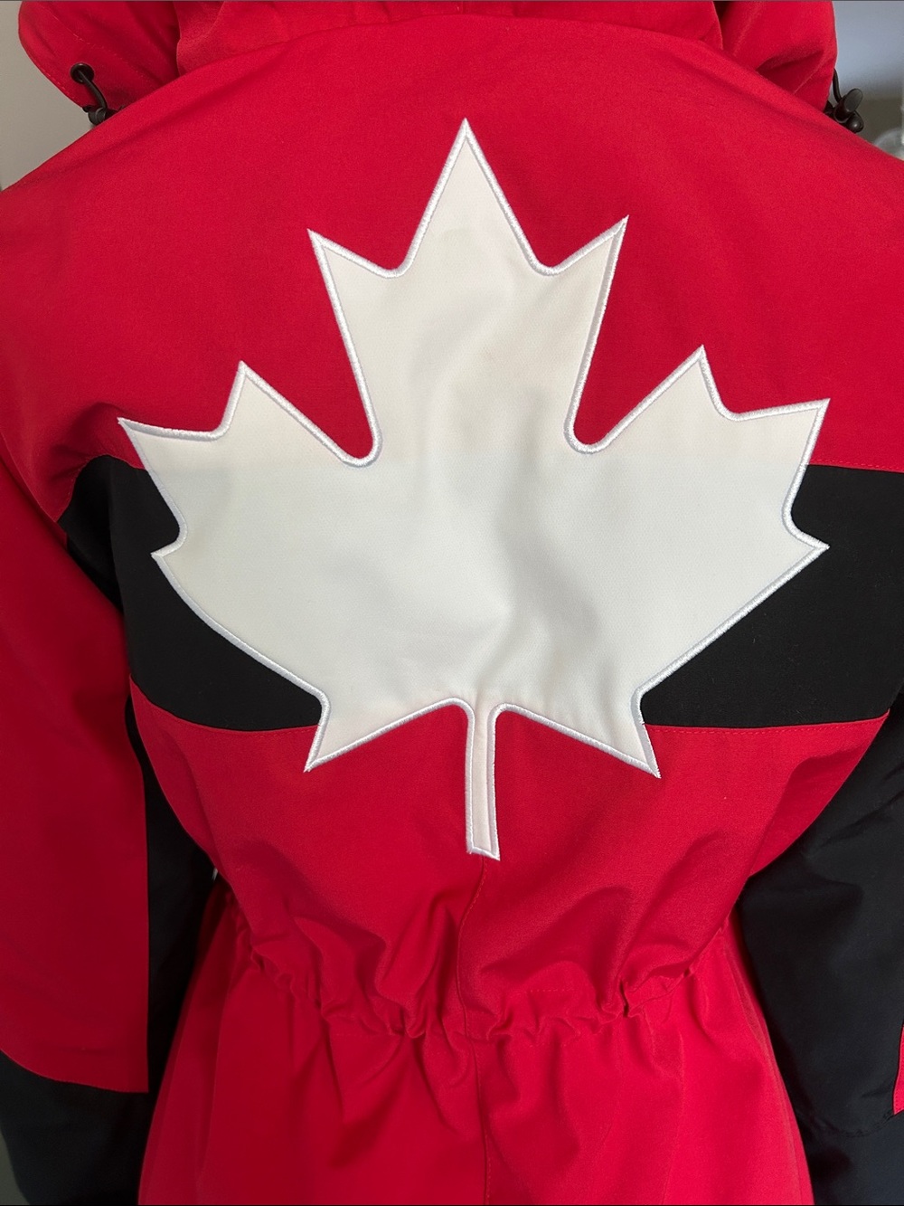 Official Team Canada PyeongChang 2018 Olympic Parka Sz Medium - Picture 4 of 16